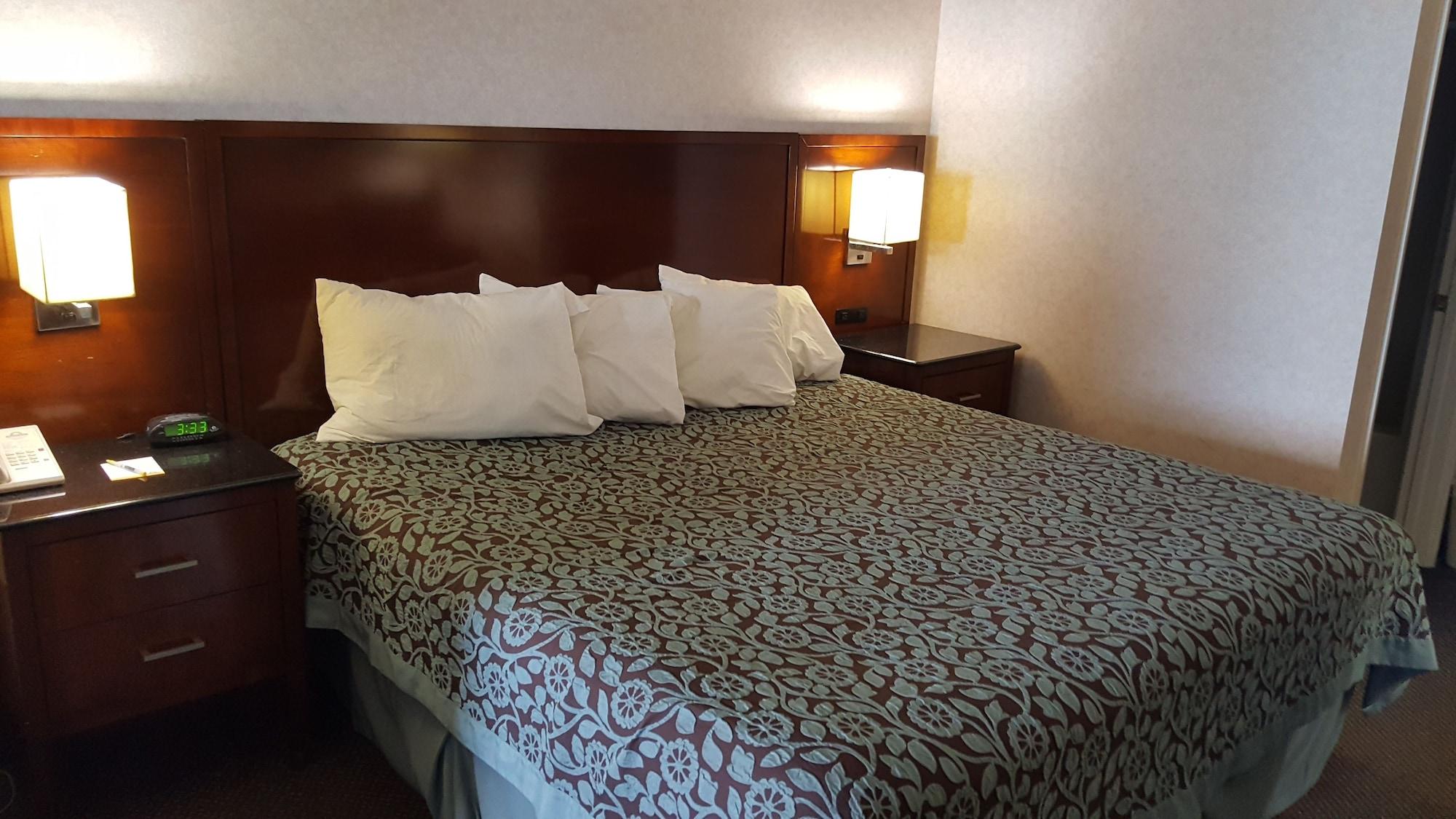Days Inn By Wyndham Morristown Exteriör bild