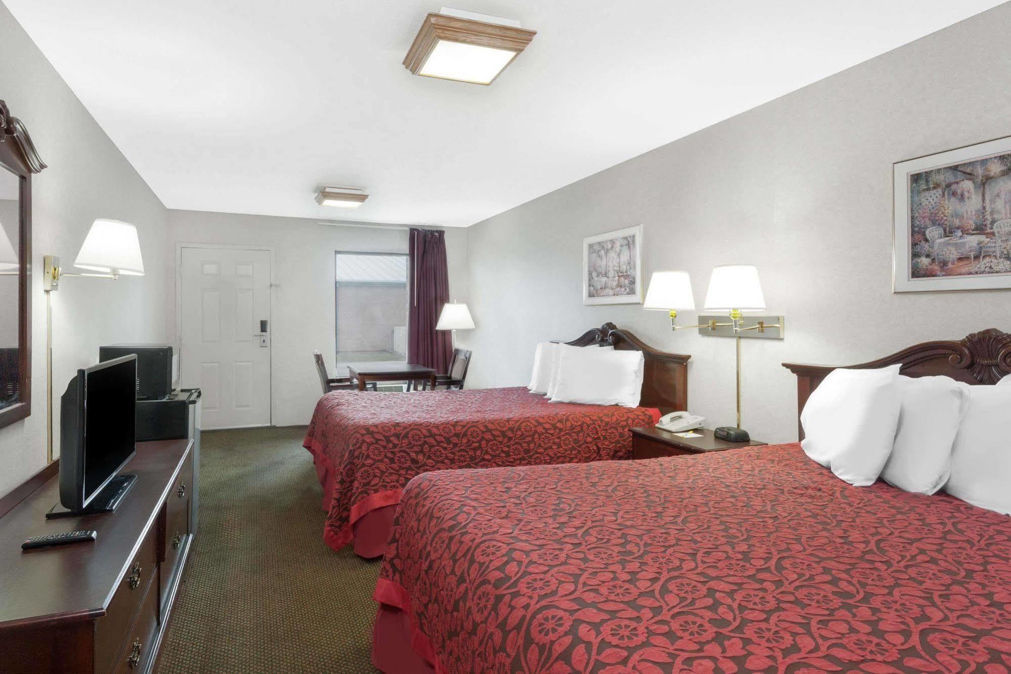 Days Inn By Wyndham Morristown Exteriör bild